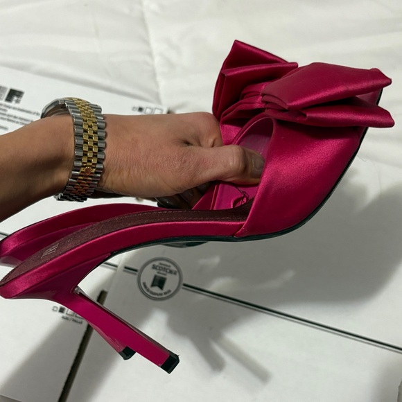 Zara Women's Fuchsia Bow Heels - Picture 5 of 5